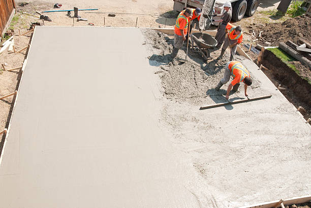 Best Concrete Pool Decks in Milpitas, CA